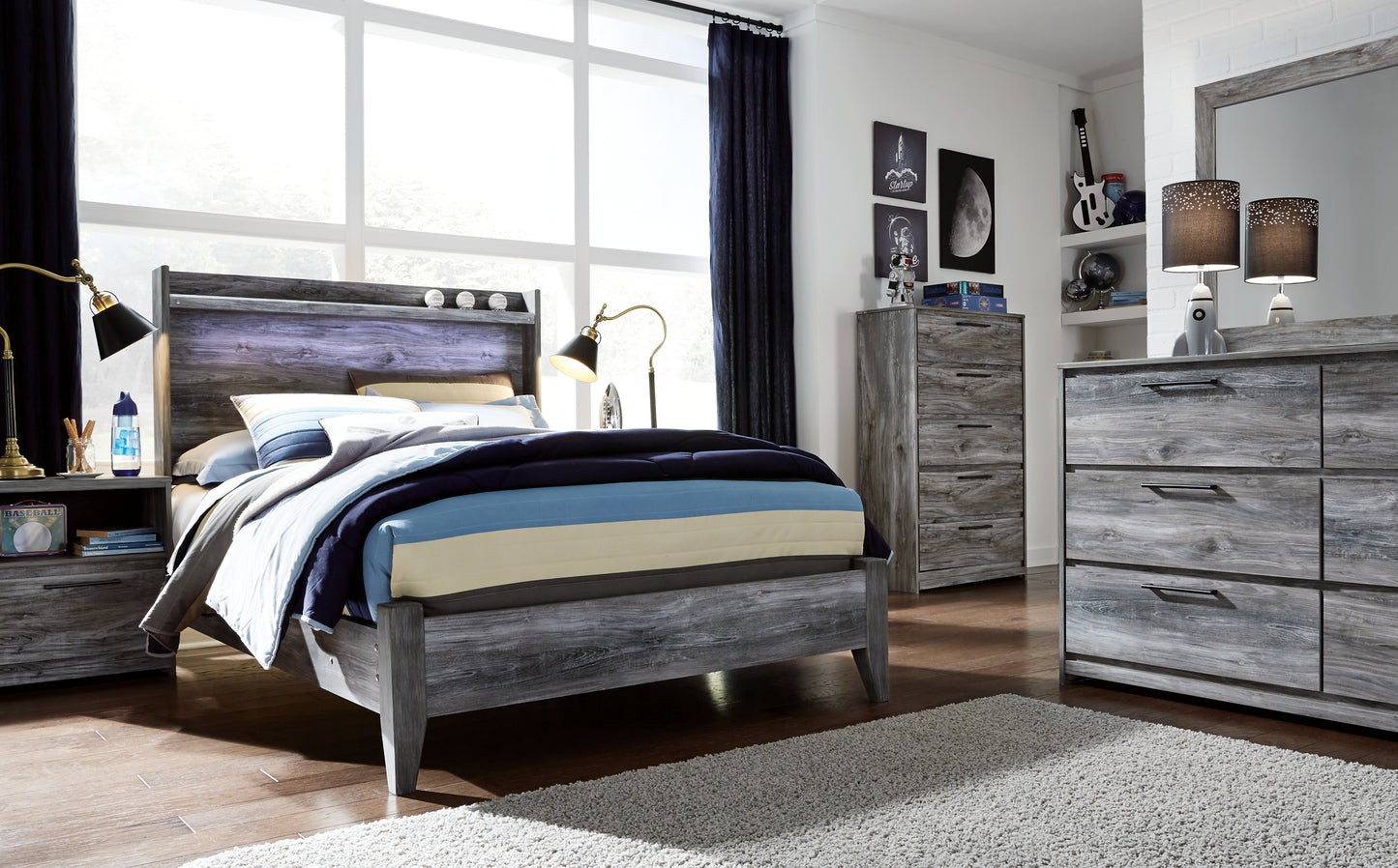 Baystorm  Panel Bed