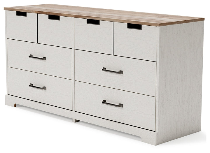 Vaibryn Six Drawer Dresser