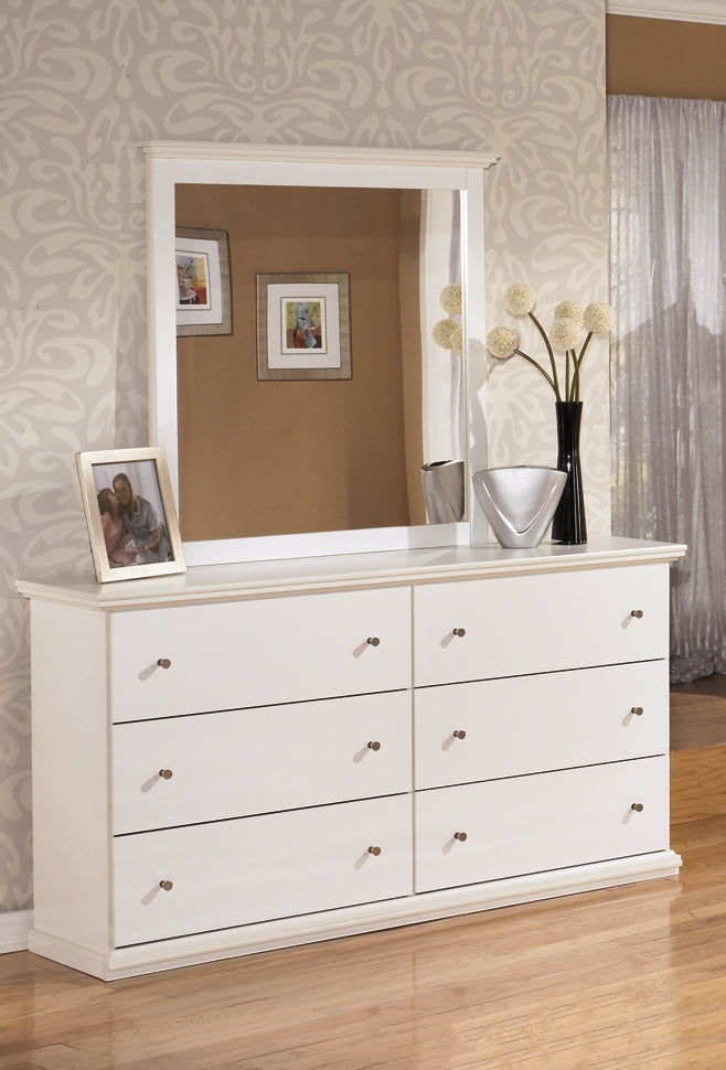 Bostwick Shoals Queen Panel Bed with Mirrored Dresser